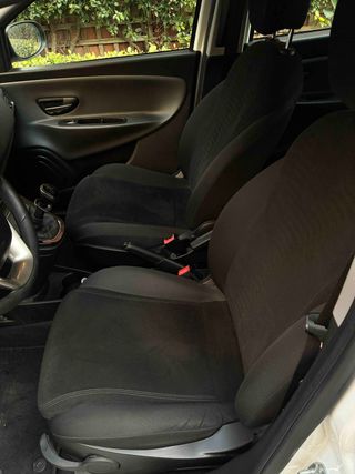 Lancia Ypsilon - 24.700km