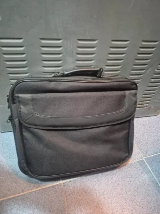 Maletín ordenador portátil negro