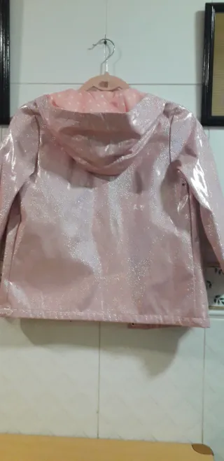 Chubasquero niña rosa brillante