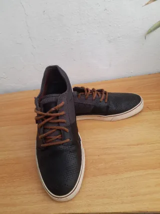 Zapatillas DC  casuales negras y grises