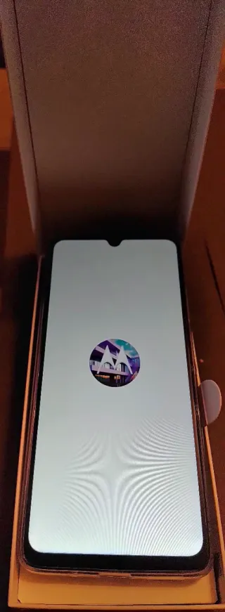 MOTOROLA MOTO G06 256gb +4gb (no es el de 64 gb )