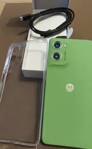 MOTOROLA MOTO G06 256gb +4gb (no es el de 64 gb )