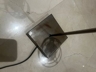 Lámpara de mesa industrial hierro