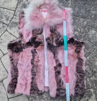 Chaleco de piel rosa Chesco