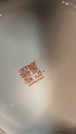 Jarrones de porcelana con figuras