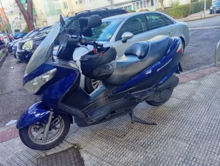 Suzuki Burgman 125cc Scooter Automática .