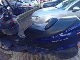 Suzuki Burgman 125cc Scooter Automática .