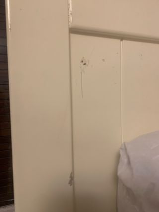 Litera madera maciza color crema