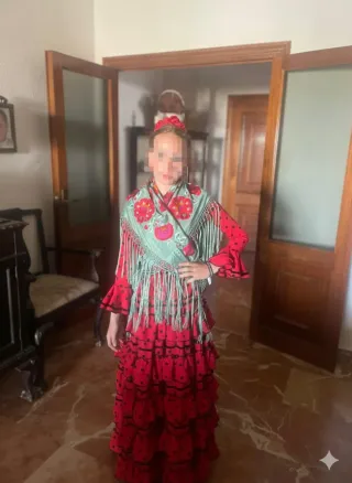 Traje de flamenca para niña talla 11/12 años