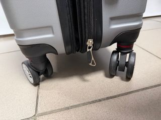 Maleta cabina extensible y neceser nueva