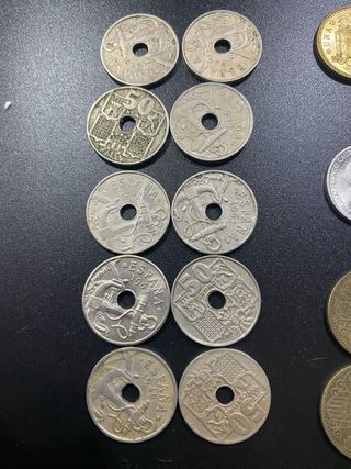 126 Monedas: 50 cts (1949-1966) y 1 pta (1944-1978