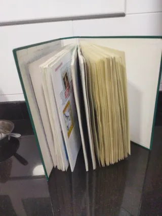 Álbum Coleccionable "Conocer y Coleccionar Sellos