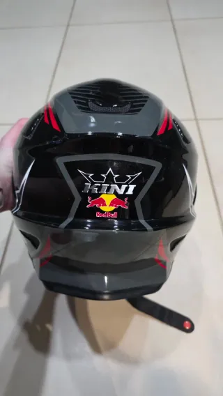 Casco descenso KINI REDBULL