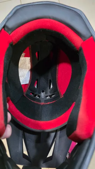 Casco descenso KINI REDBULL