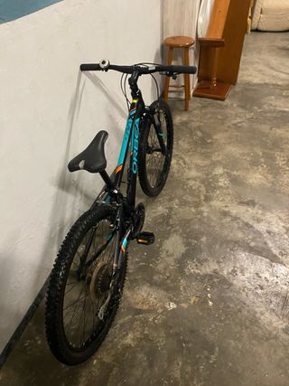 Bici Orbea Negra y Azul Niño