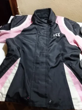 Chaqueta Moto Chica Negra y Rosa