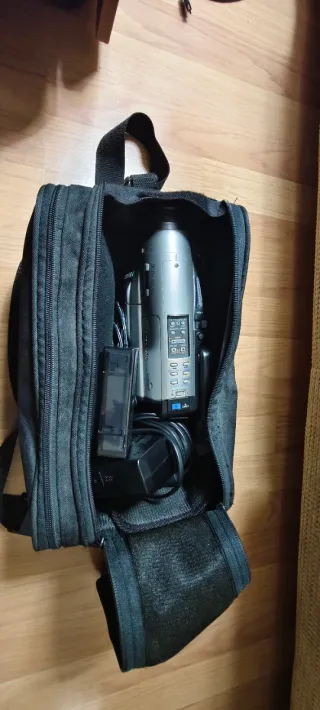 Videocámara Panasonic VHS-C VX57 Plata