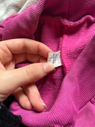 Pantalón Adidas Rosa con Logo Amarillo