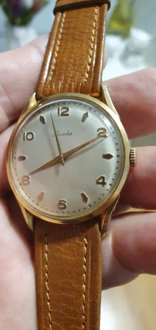 Reloj NIVADA
