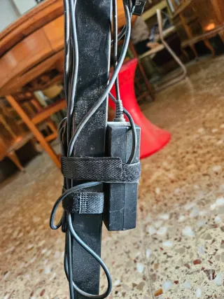 Logitech G25 con pedales y soporte