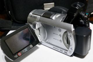 SONY HANDYCAM DVD 506E a estrenar sin uso