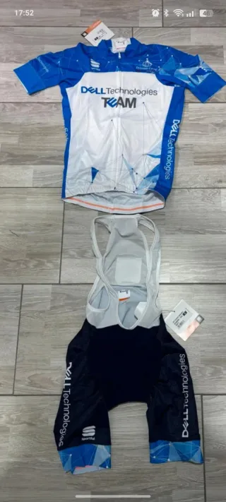 Conjunto NUEVO A ESTRENAR SPORTFUL profesional