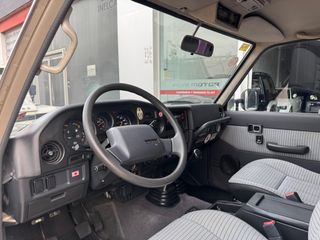 TOYOTA Land Cruiser HJ 61 Turbo