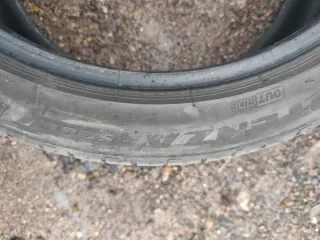 2 Neumáticos Bridgestone 235/40/19 96w