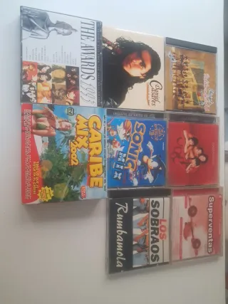 10 Cd's variados.
