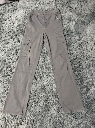 Pantalones cargo Asos altos grises