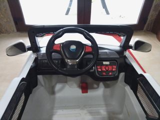 Coche eléctrico infantil BMW S9088