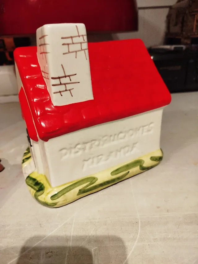 Casita cerámica antigua vintage