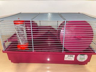 Jaula para hámster roja y plateada