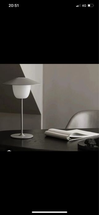 Lampada da tavolo moderna grigio/bianco