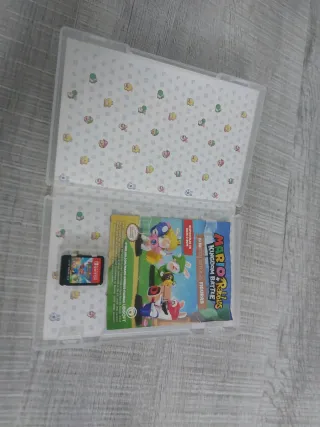 Nintendo Switch Azul/Rojo + Mario + Cargador