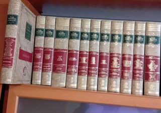 Vendo libros antiguos y dos enciclopedias