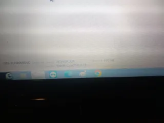 Portátil tosjiba Rojo