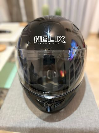 Dos cascos de moto talla S