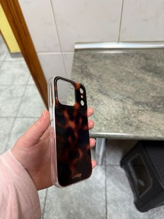 Funda LAMBER para iPhone 17 Pro de leopardo