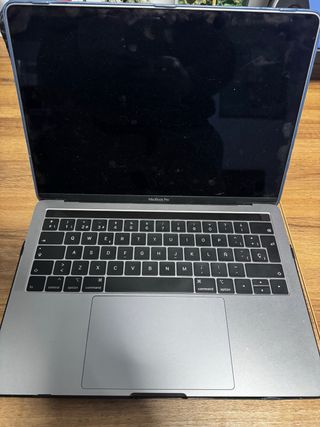 MacBook Pro 13” A1989 16Gb Plata