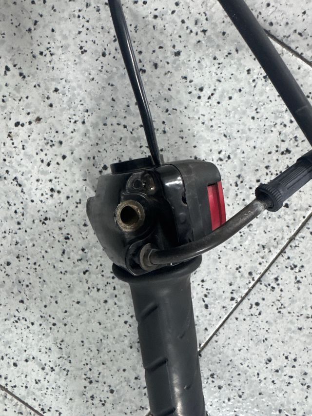 Piña Derecha Peugeot Speedfight2 49cc