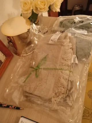 Lotto 2 Asciugamani Viso + Ospiti