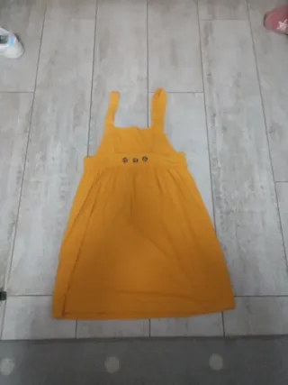 Vestido amarillo Lefties con bolsillos