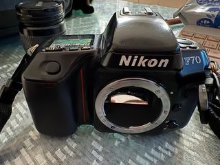 Kit Nikon F70 + 2 objetivos + flash + mochila