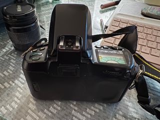 Kit Nikon F70 + 2 objetivos + flash + mochila