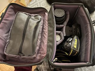 Kit Nikon F70 + 2 objetivos + flash + mochila