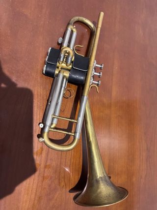 Trompeta Jupiter 1010