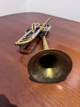 Trompeta Jupiter 1010