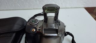 Olympus IS-300 obiettivo zoom 28-110 mm fotocamera