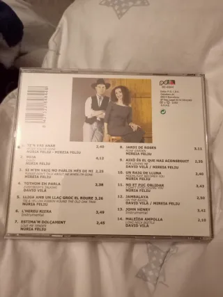 CD Núria Feliu - Amb un aire country